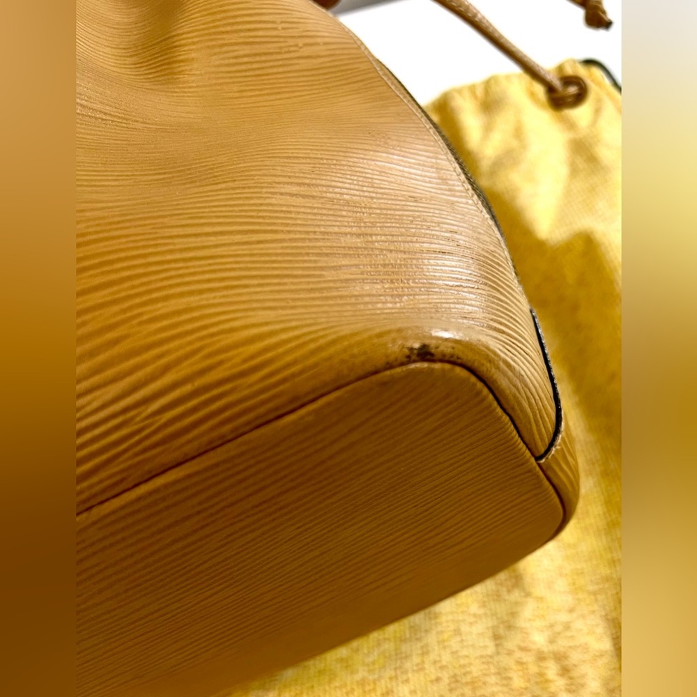 Fendi Epi‎ Bag - Picture 13 of 14